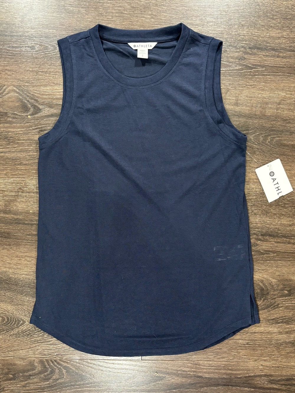 Athleta NWT Breezy Tank Size Small